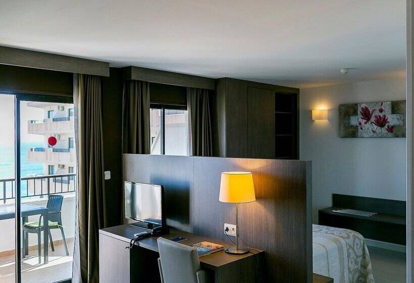 هتل Playas De Torrevieja