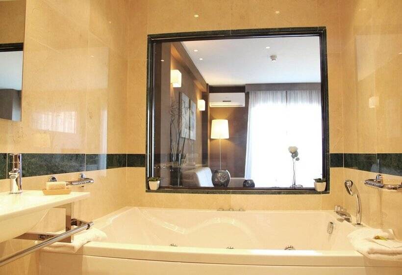 هتل Playas De Torrevieja