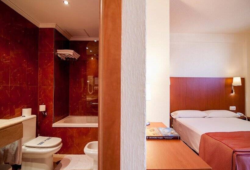 هتل Playas De Torrevieja