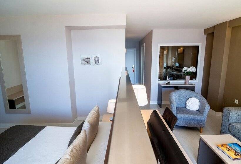 هتل Playas De Torrevieja