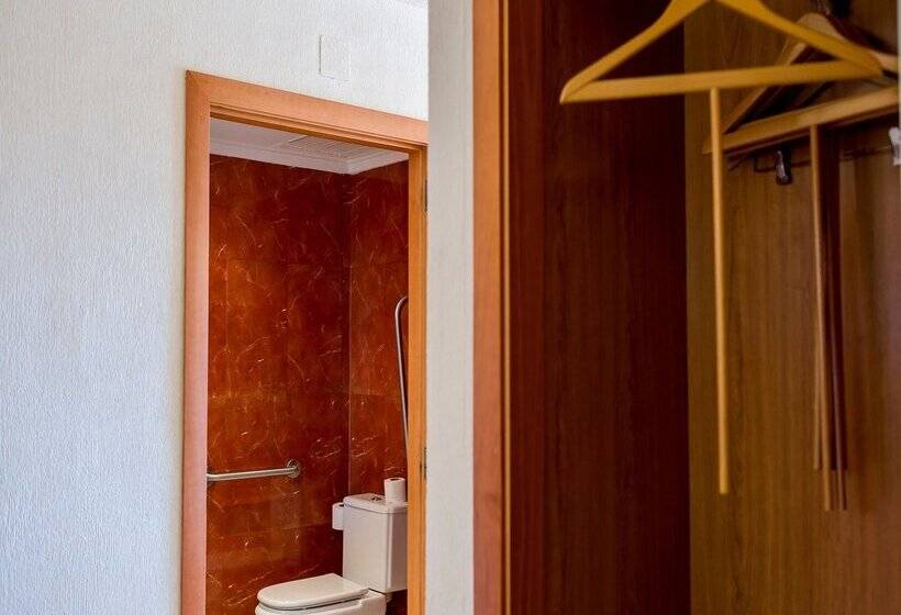 هتل Playas De Torrevieja