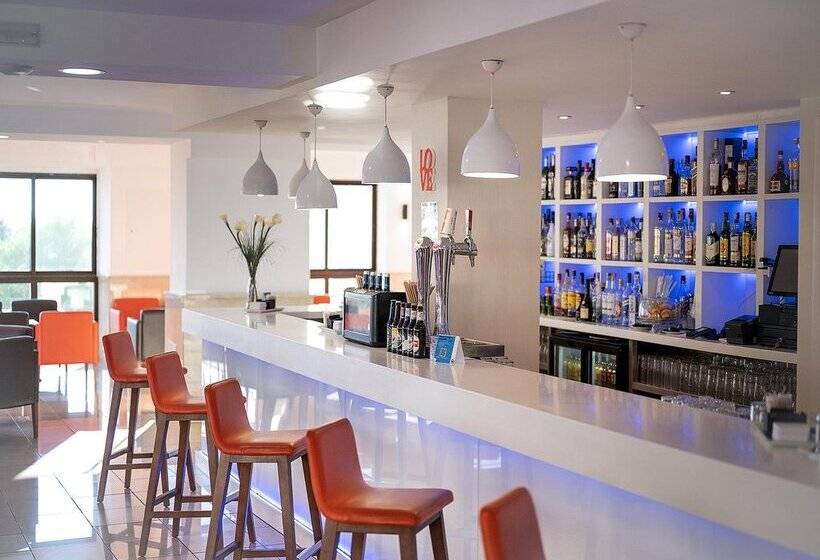 هتل Playas De Torrevieja