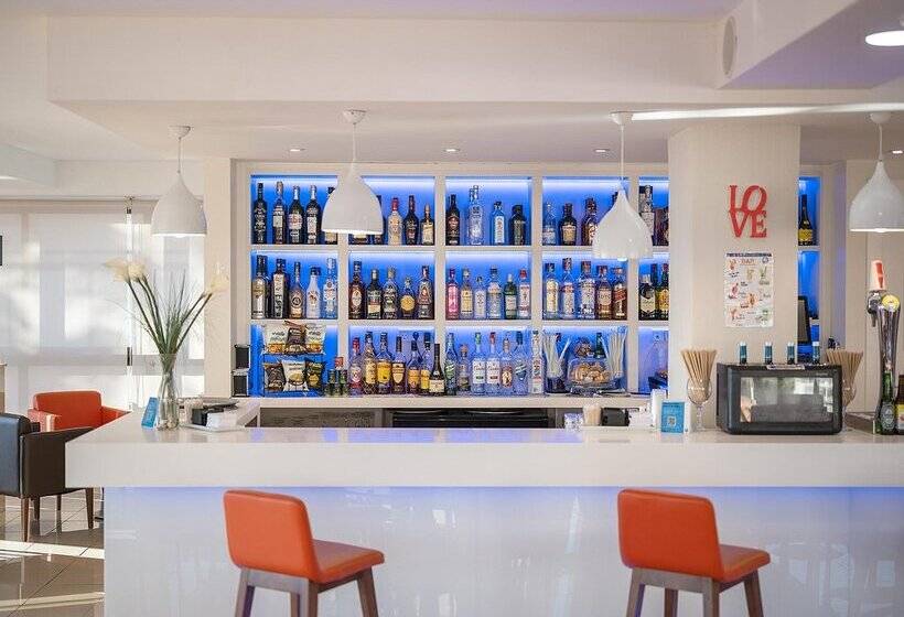 هتل Playas De Torrevieja