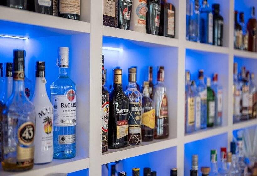 هتل Playas De Torrevieja