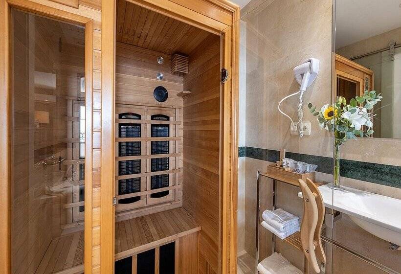 هتل Playas De Torrevieja