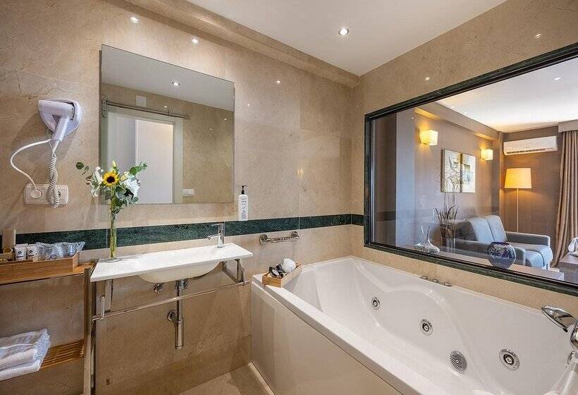 هتل Playas De Torrevieja