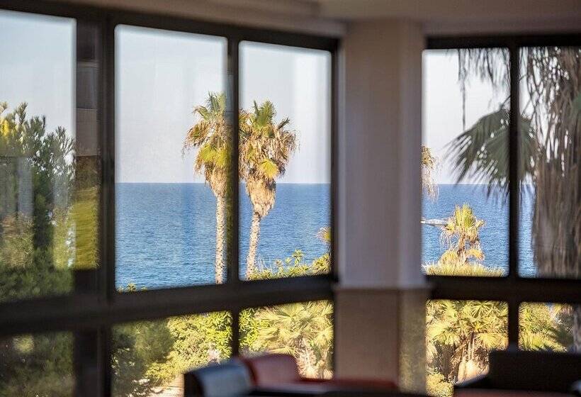 هتل Playas De Torrevieja