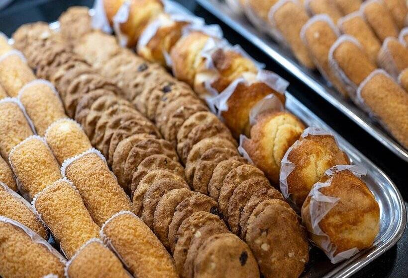 هتل Playas De Torrevieja