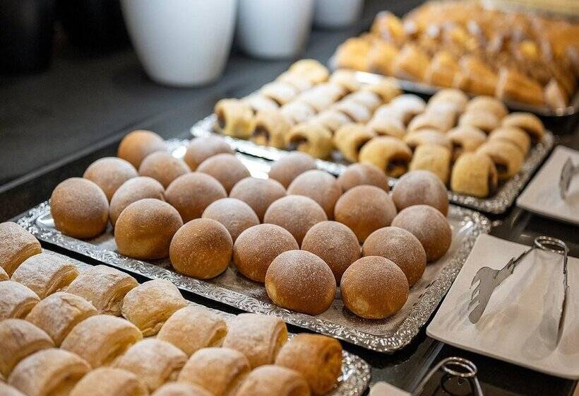 هتل Playas De Torrevieja