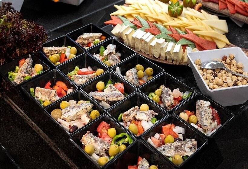 هتل Playas De Torrevieja