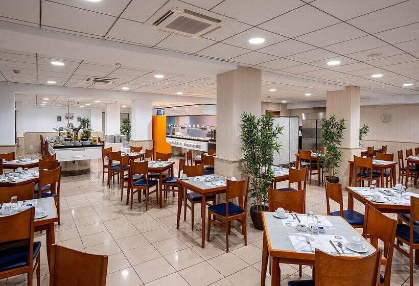 هتل Playas De Torrevieja