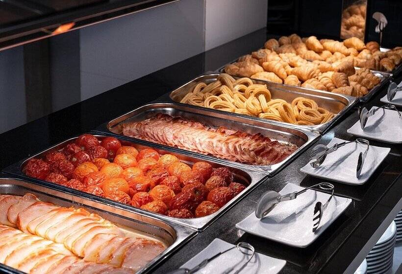 هتل Playas De Torrevieja