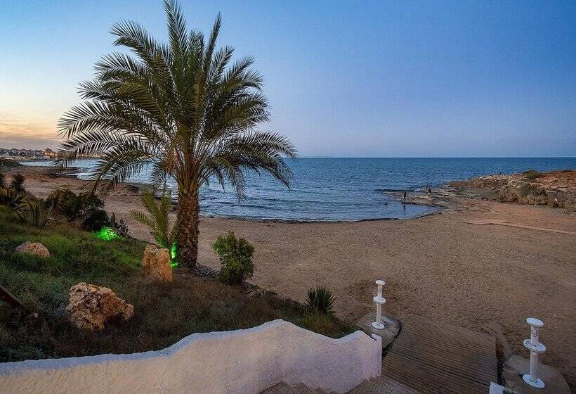 هتل Playas De Torrevieja