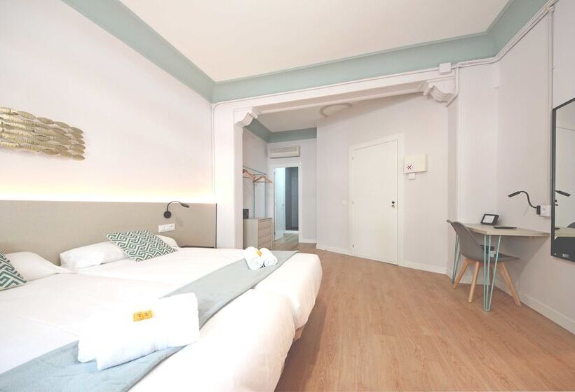 هتل Regina Selfcheckin Smart Rooms