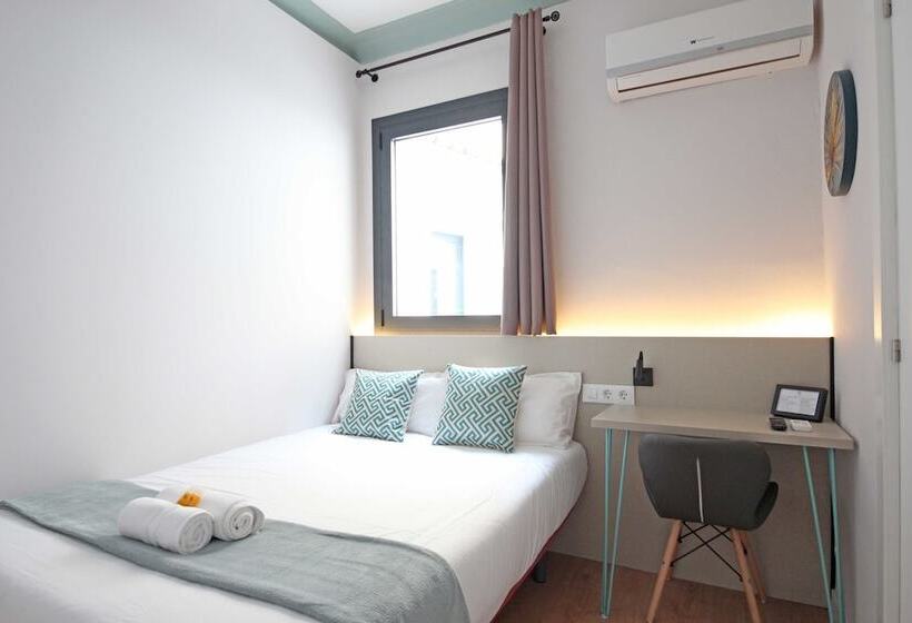 هتل Regina Selfcheckin Smart Rooms