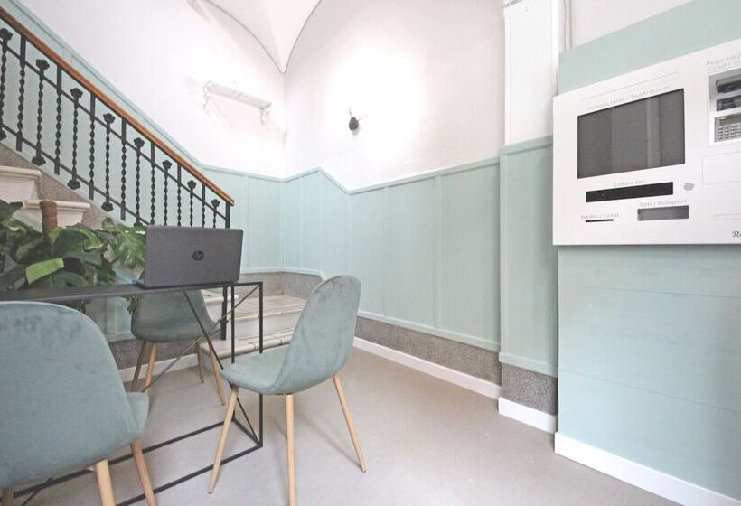 هتل Regina Selfcheckin Smart Rooms