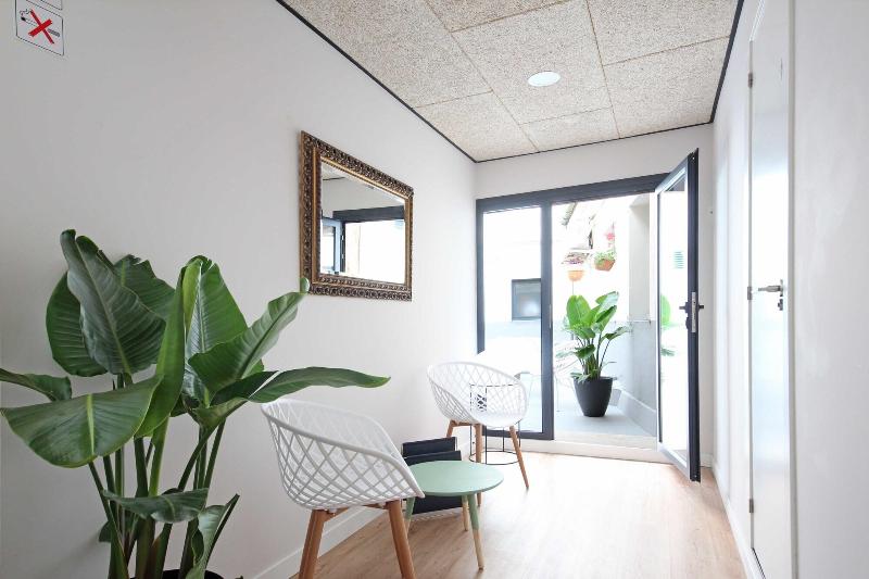 هتل Regina Selfcheckin Smart Rooms