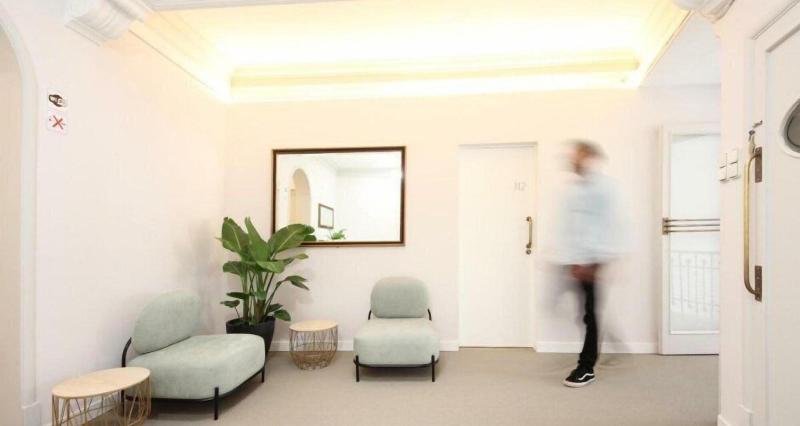 هتل Regina Selfcheckin Smart Rooms