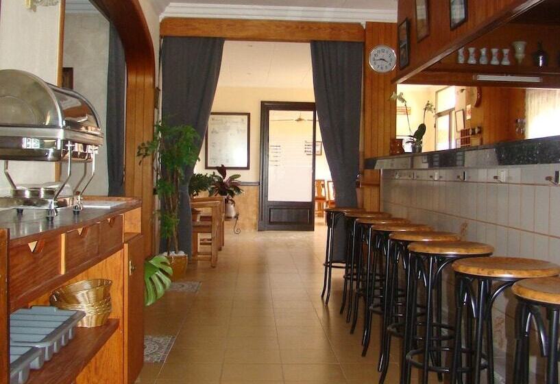 هتل Residencia Santiago Mallorca