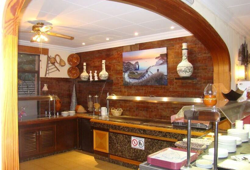 هتل Residencia Santiago Mallorca