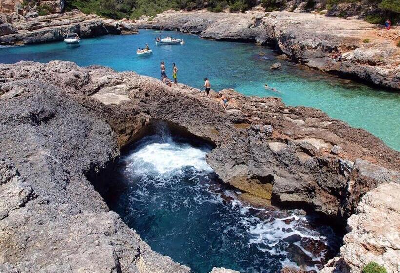 هتل Residencia Santiago Mallorca