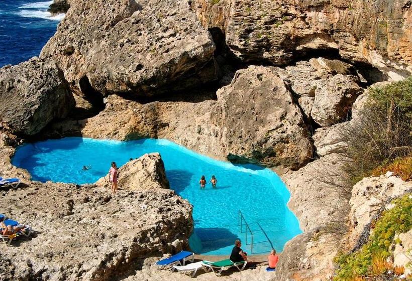 هتل Residencia Santiago Mallorca