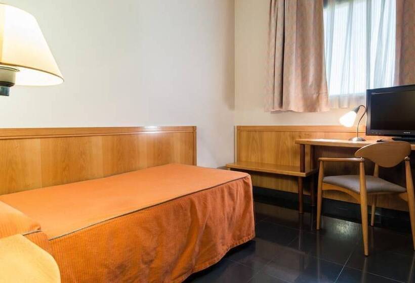 בית מלון כפרי Ruta De Europa