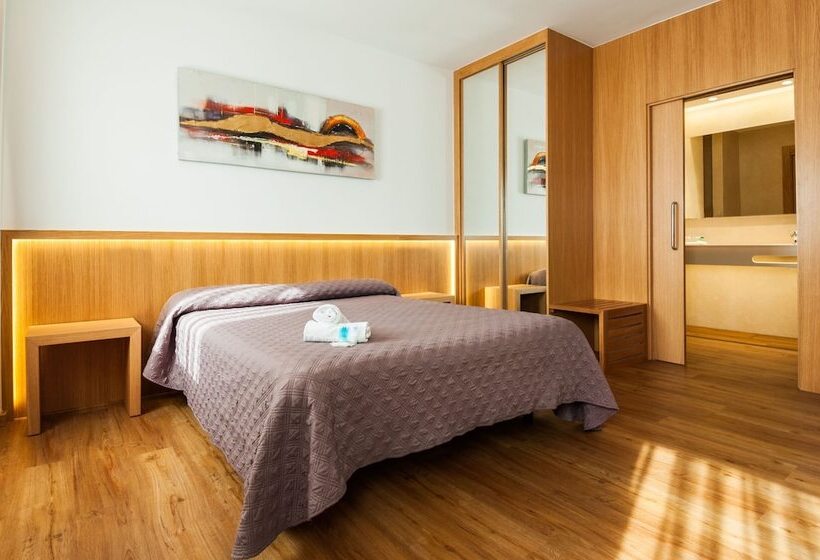 בית מלון כפרי Ruta De Europa