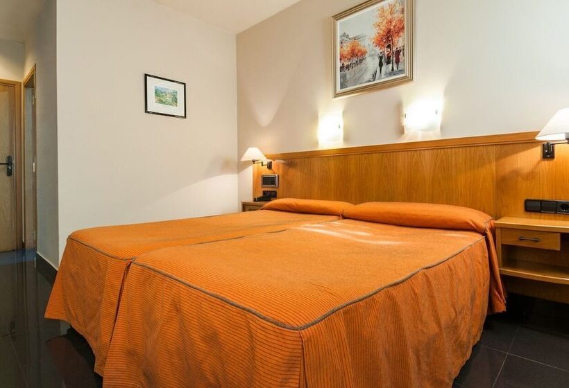 בית מלון כפרי Ruta De Europa