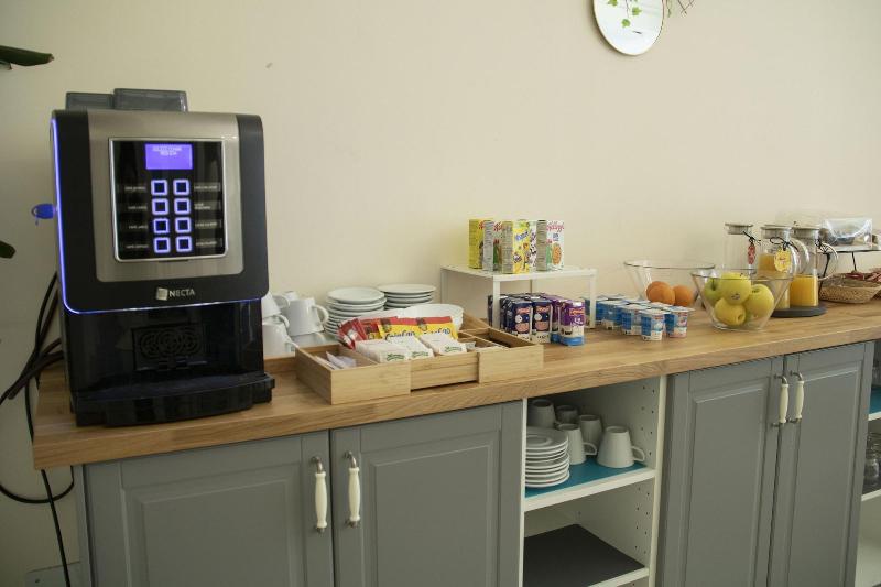 پانسیون Alda Alborán Rooms