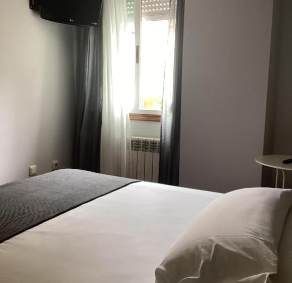 Saudade Hostal Cafetería