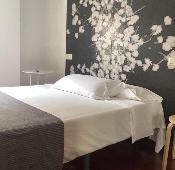 Saudade Hostal Cafetería