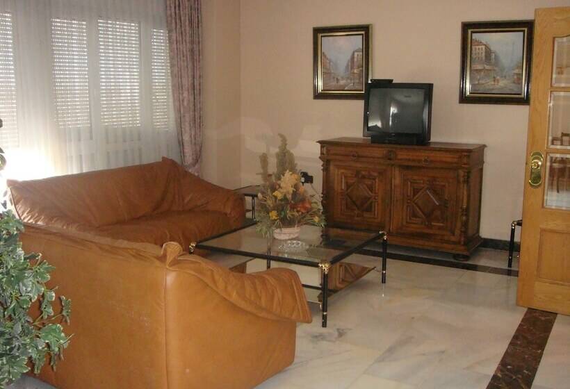 هاستل Hostal Serpol