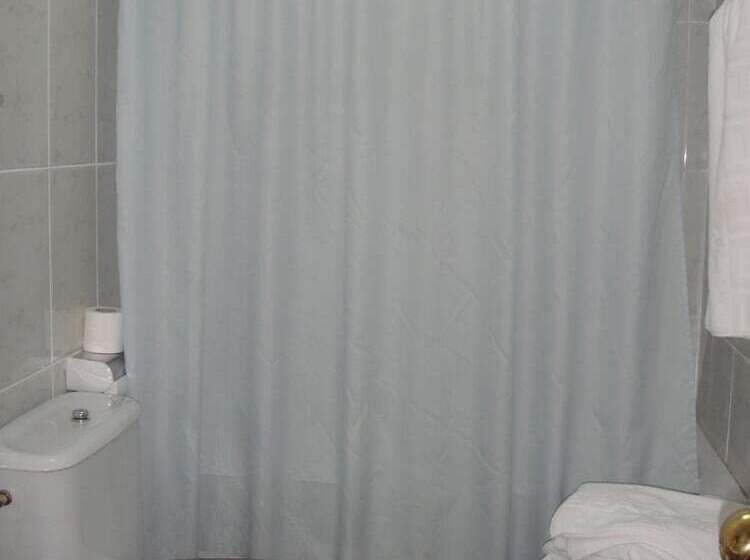 هاستل Hostal Serpol