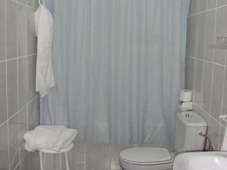 هاستل Hostal Serpol