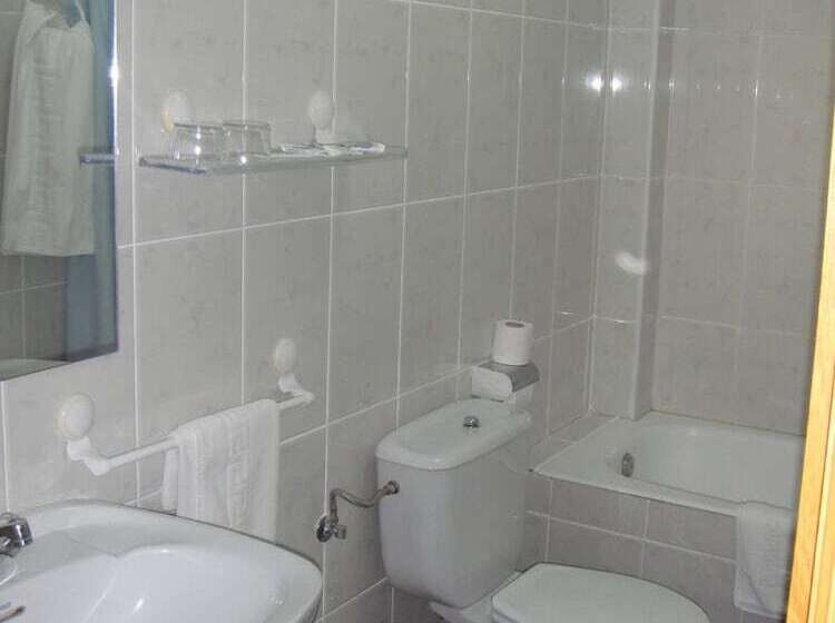 هاستل Hostal Serpol