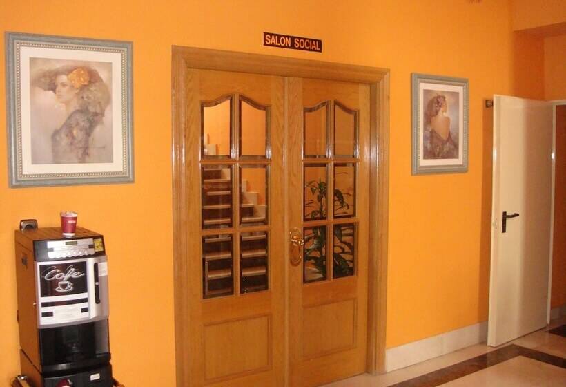 هاستل Hostal Serpol