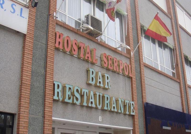هاستل Hostal Serpol