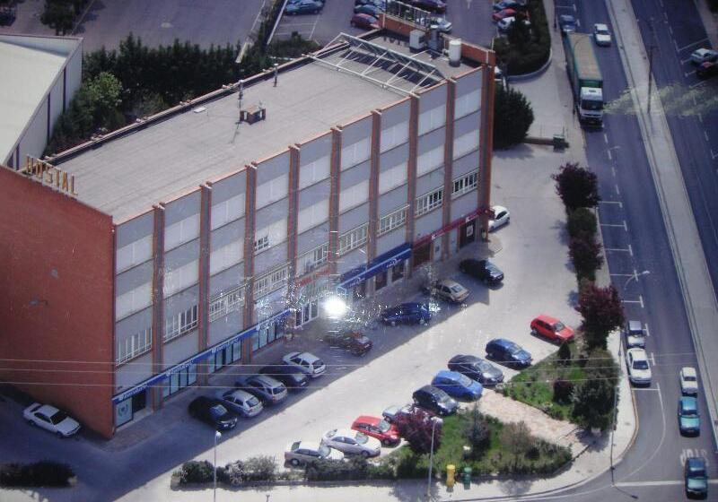 هاستل Hostal Serpol