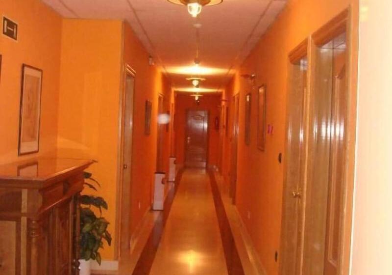 هاستل Hostal Serpol