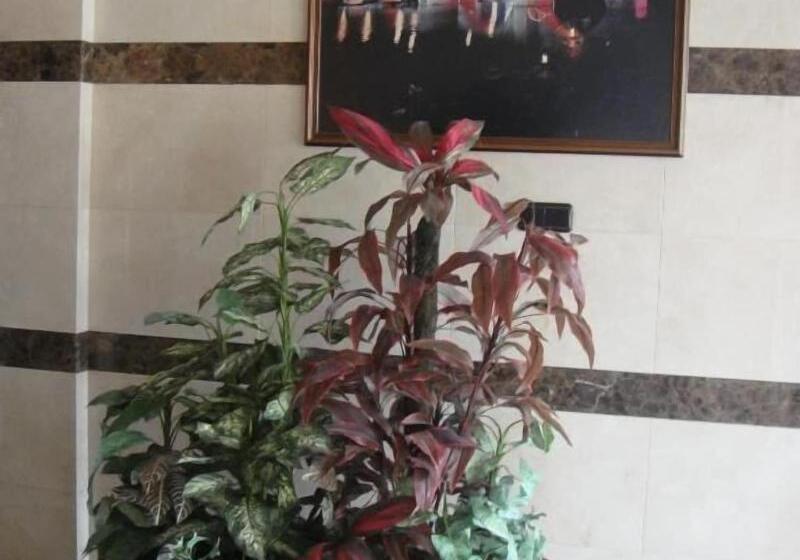 هاستل Hostal Serpol