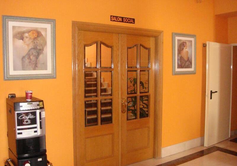 هاستل Hostal Serpol