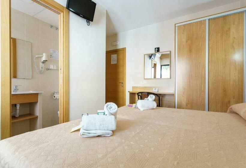 Hostal Costabella Powered By Faro Homes