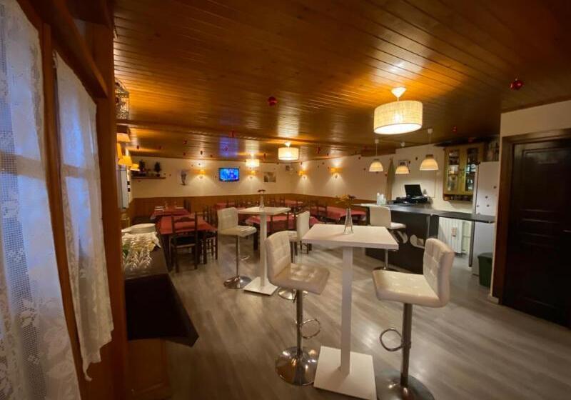 فندق فئة نجمة واحدة La Petite Boheme