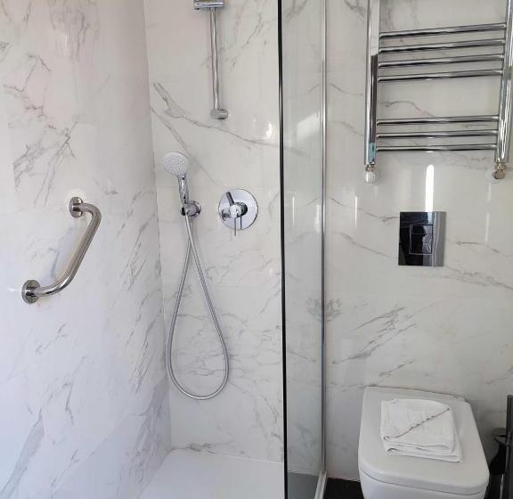 Hostal Manuela By Gaiarooms