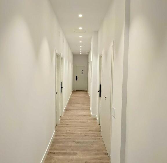 Hostal Manuela By Gaiarooms