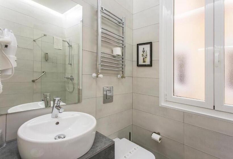 Hostal Manuela By Gaiarooms