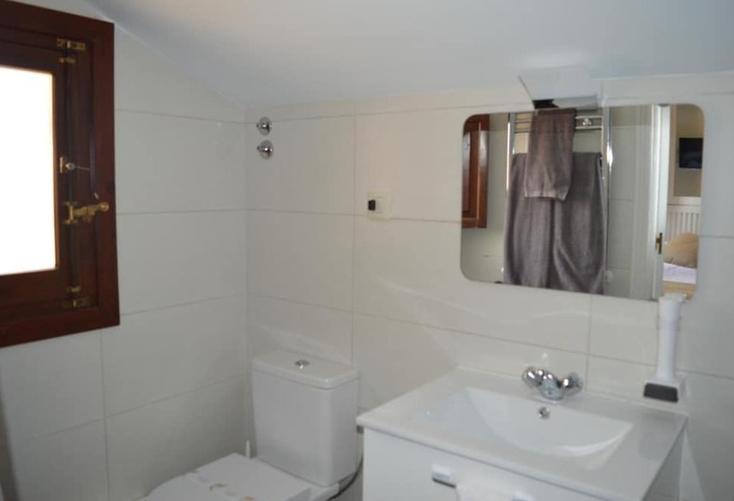 Хостел Miguel De Cervantes