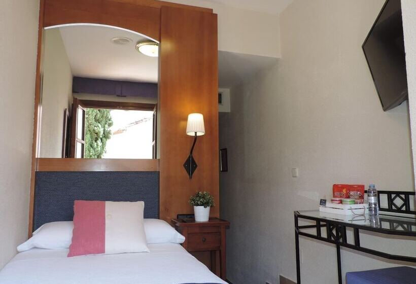 Хостел Miguel De Cervantes