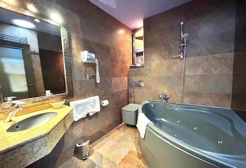 여관 La Posada D àneu By Rural D àneu